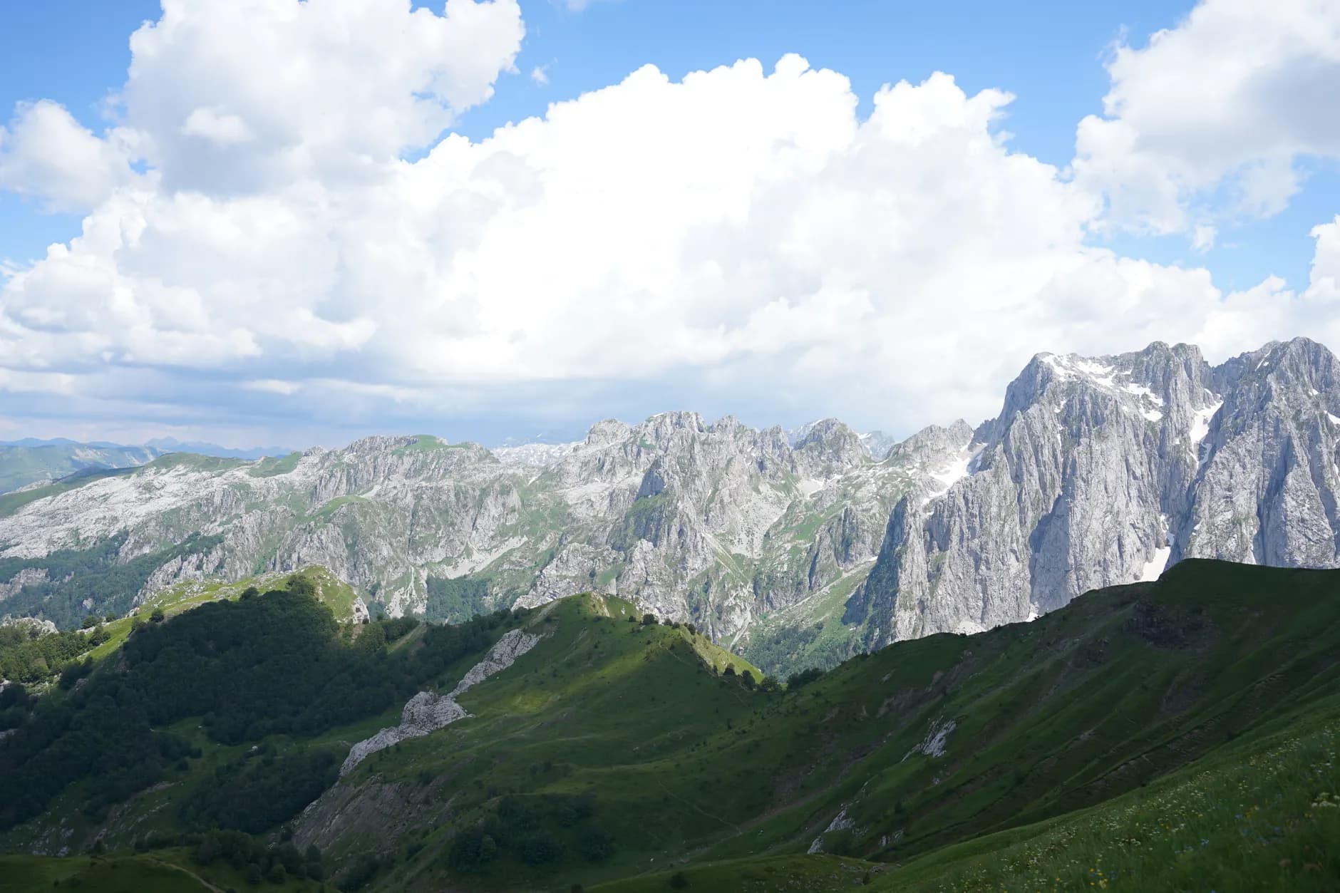 Mont Korab depuis Radomirë : randonnée, accès et conditions